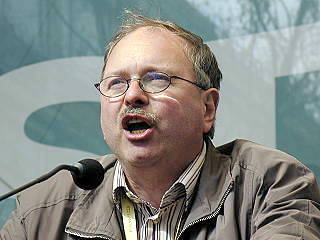 48 <b>Wolfgang Uellenberg</b>-van Dawen (DGB-Vorsitzender Köln) - 2004-04-03-1-2753